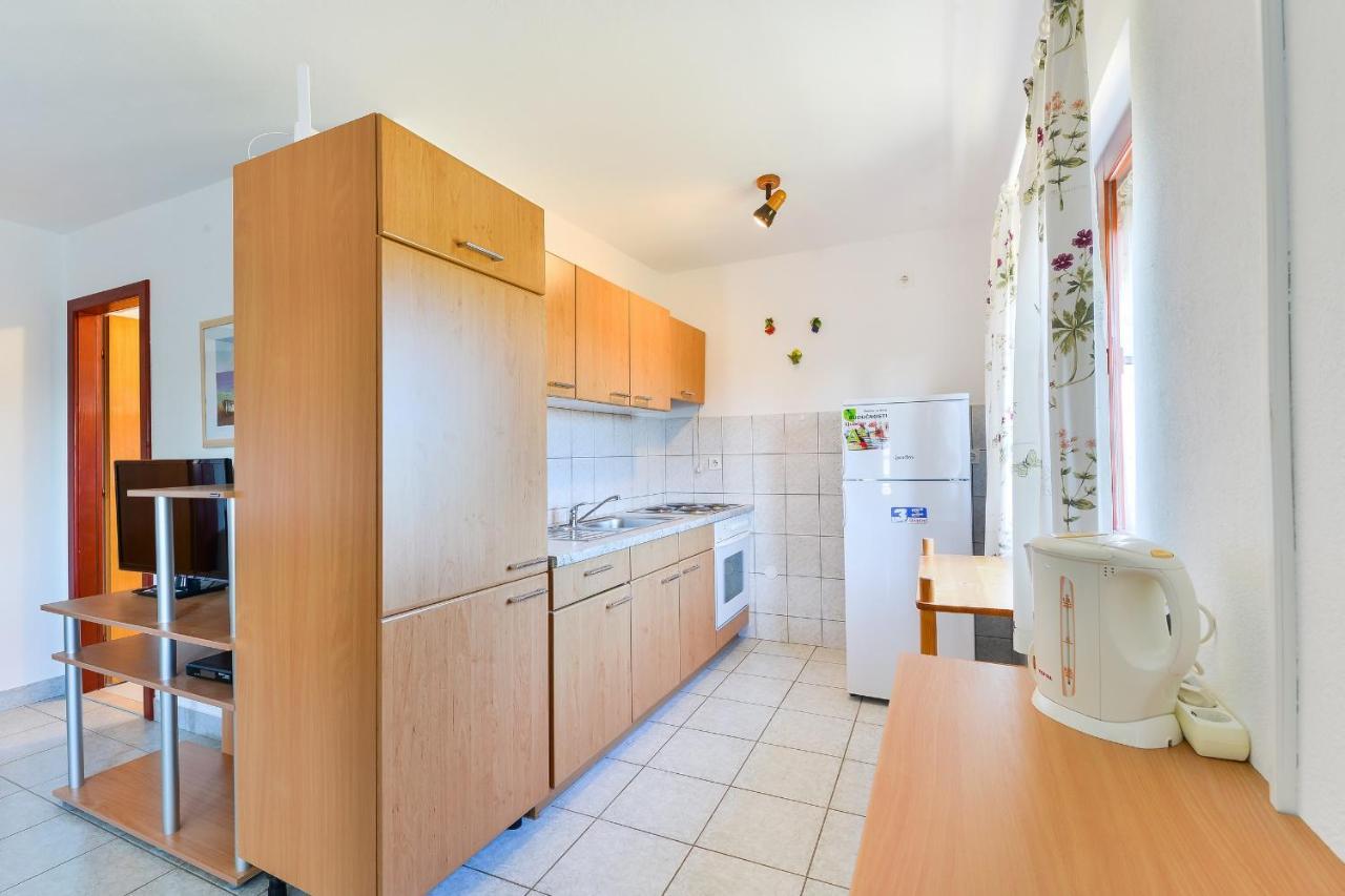 Apartments Gogoljak Вир Екстер'єр фото