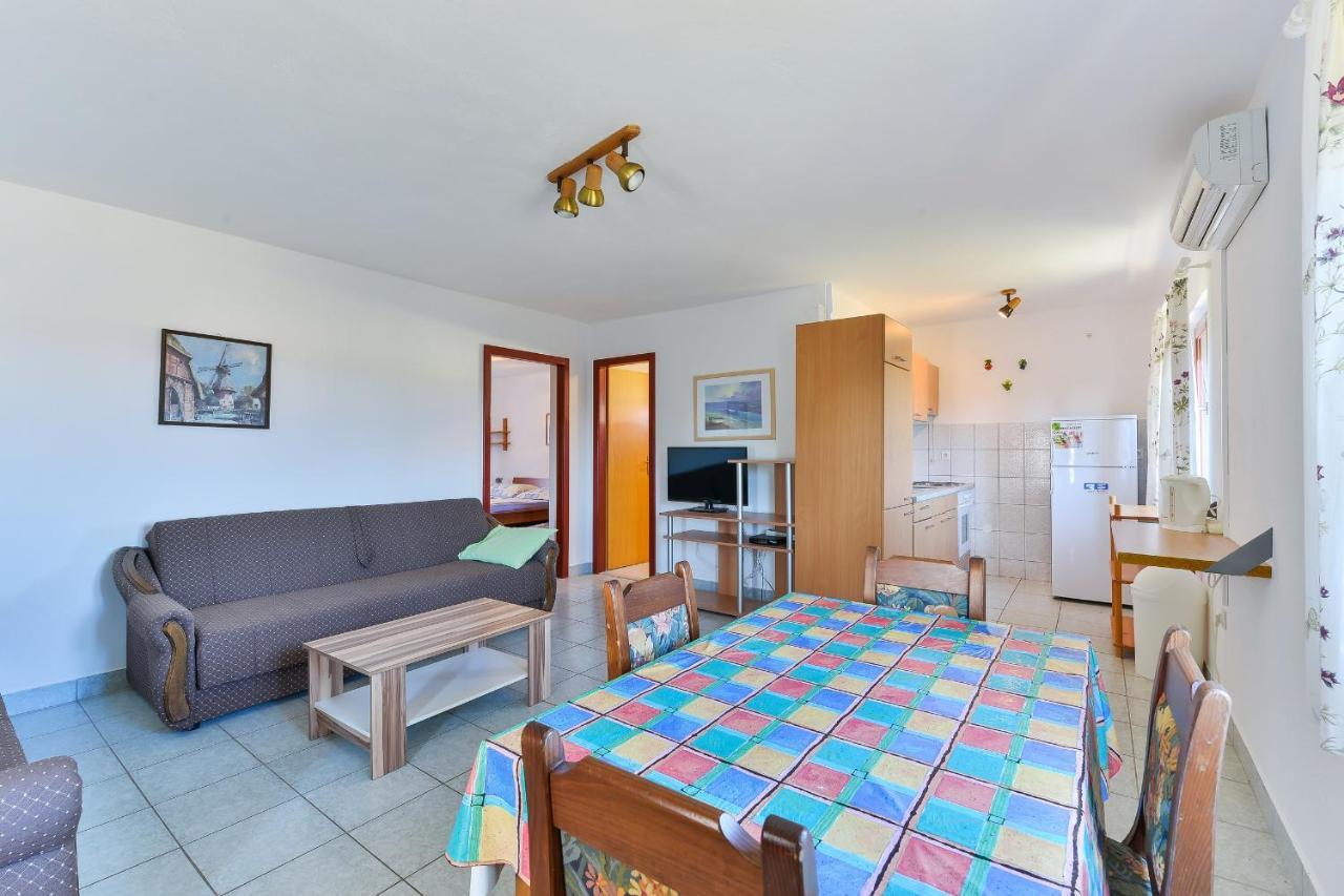 Apartments Gogoljak Вир Екстер'єр фото