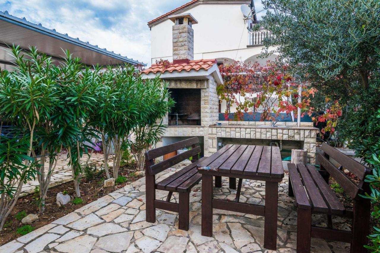 Apartments Gogoljak Вир Екстер'єр фото